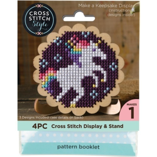 Round Scallop Edge Display W/Ease l Punched For Cross Stitch